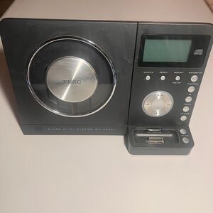 TEAC MC-DX32i Micro Hi-Fi Stereo System with iPod Dock – CD/FM/AM